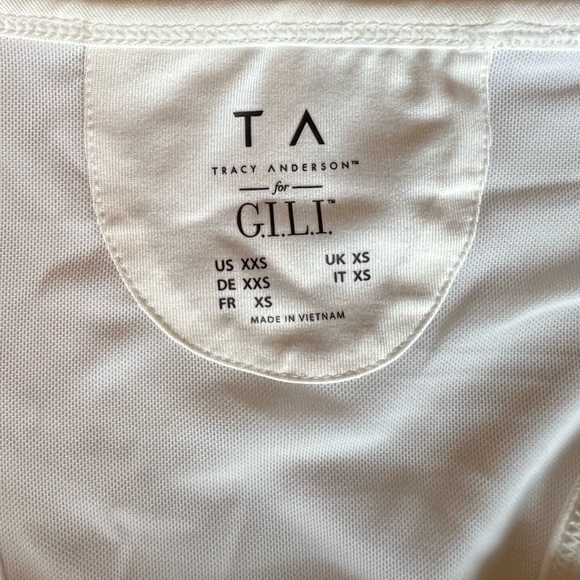 NWOT TA Tracy Anderson GILI Peplum Racer Back Knit Tank White - Picture 6 of 9